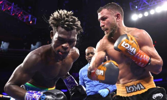 Vasiliy Lomachenko dominates Richard Commey